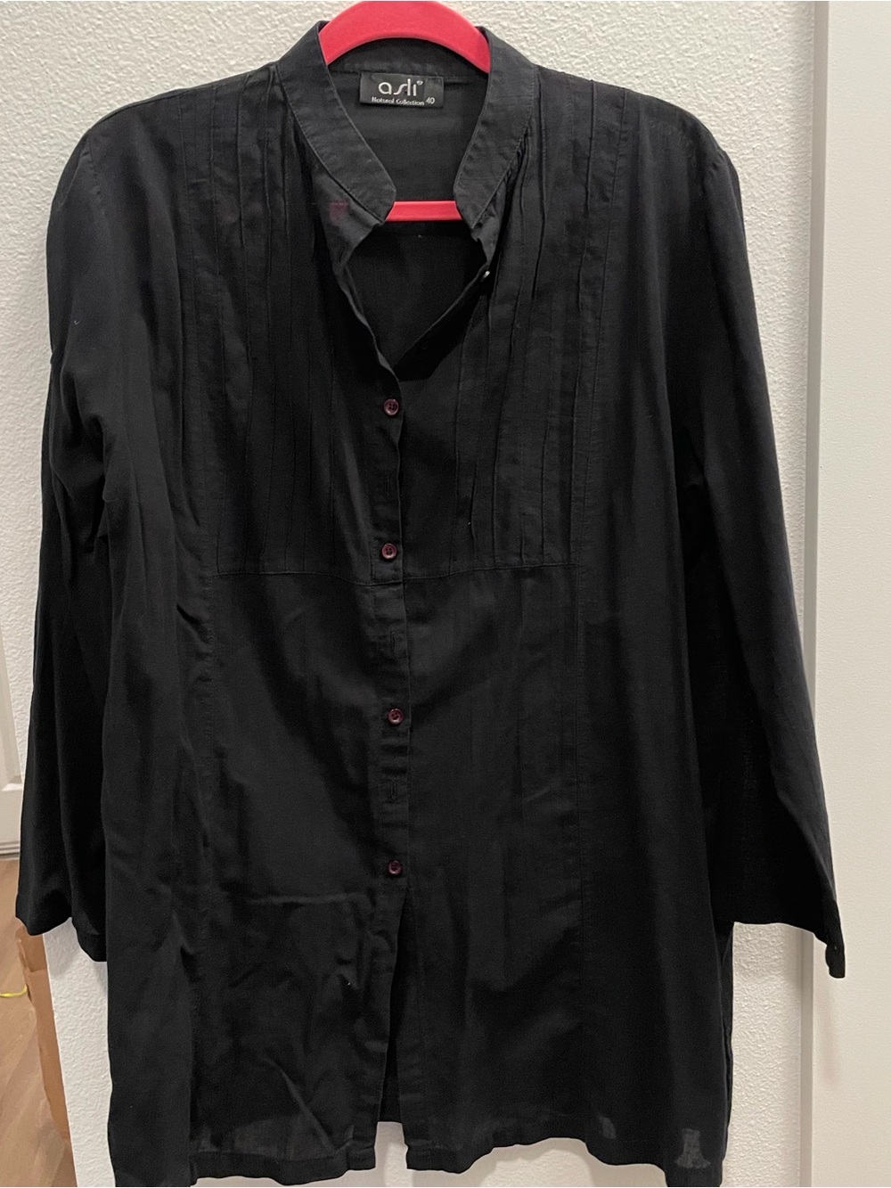 Black Pintuck Button-Up Linen Tunic